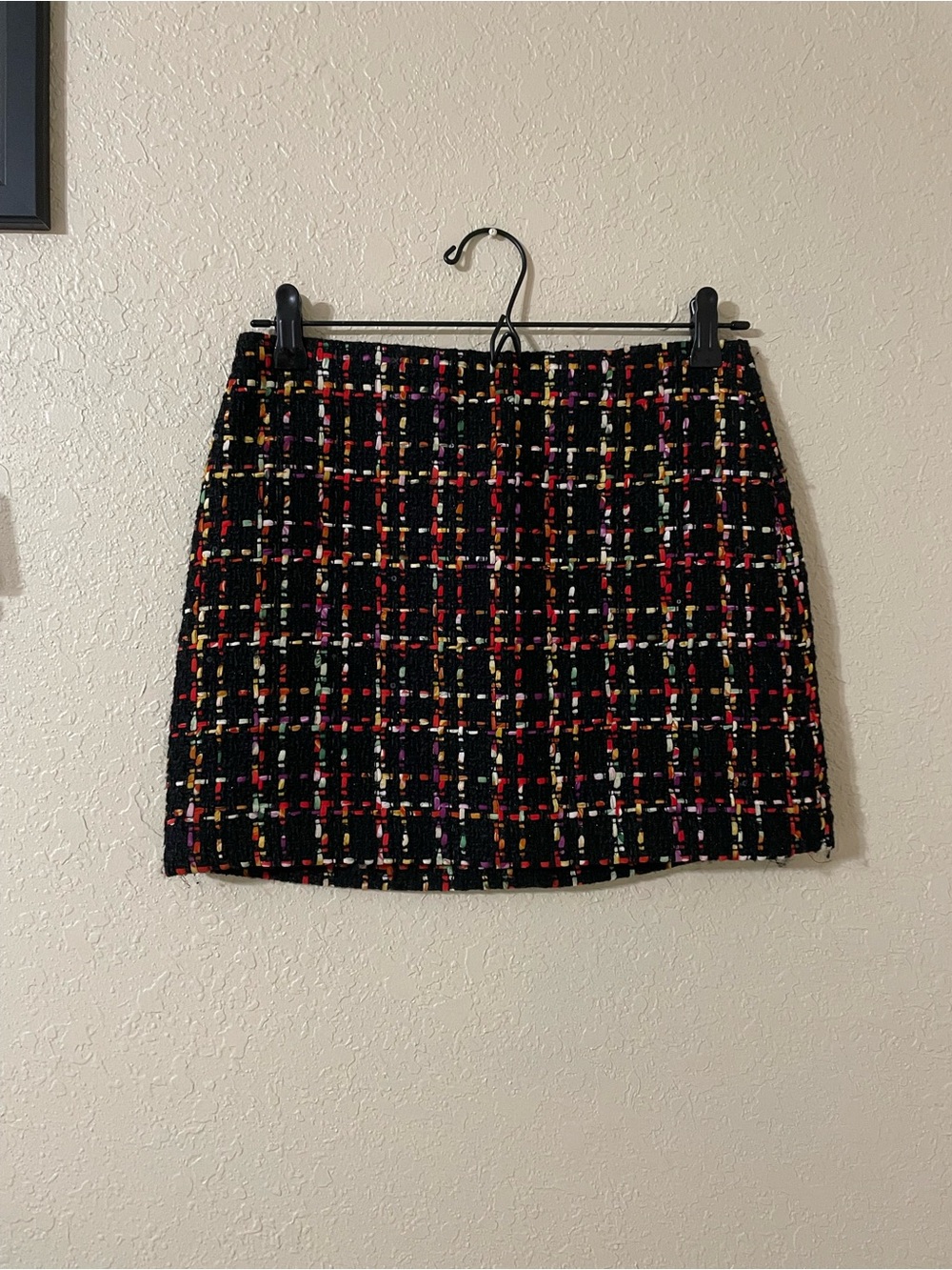 Alice + Olivia Tweed Mini Skirt Size 2 Black Multicolor Lined Preppy School Girl